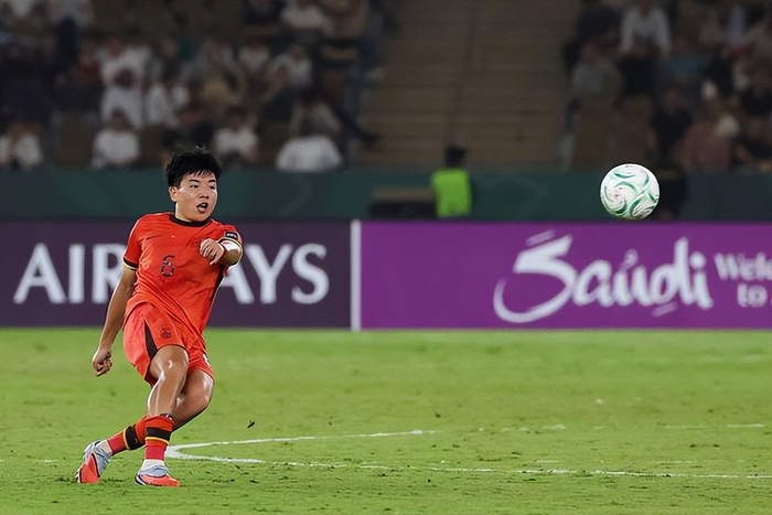 u8娱乐-狼队官宣徐彬外租英甲队 最快7日晚迎首秀 仍可适时踢U21联赛|巴恩斯利|英格兰|哈维-巴恩斯|博尔顿|国足_新浪体育_新浪新闻